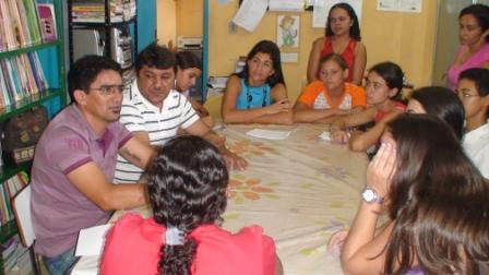 Comissão de educação visita algumas escolas.